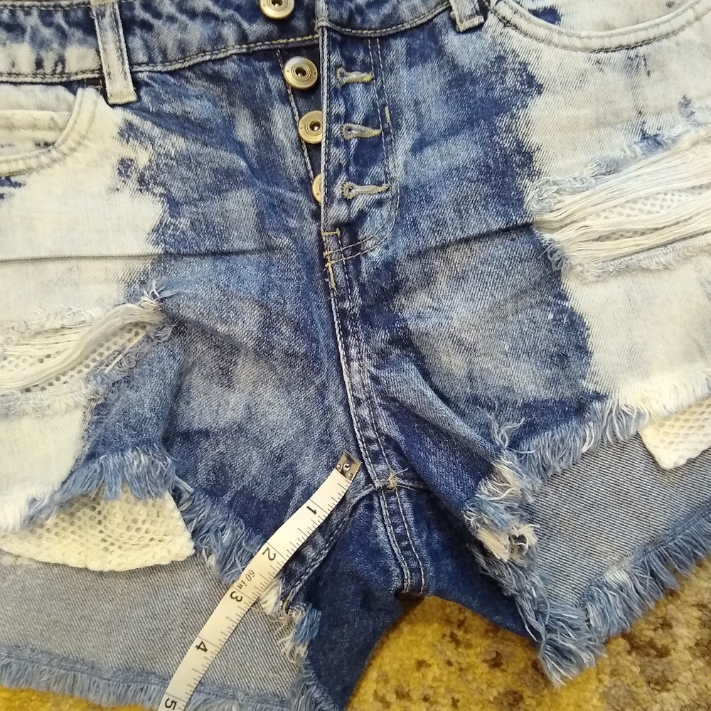 NWT - Shorts - Picture 5 of 7